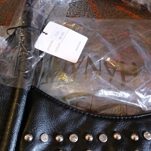 Great VEGAN  bags,  purses, and wallets! - Picture 6 of 8